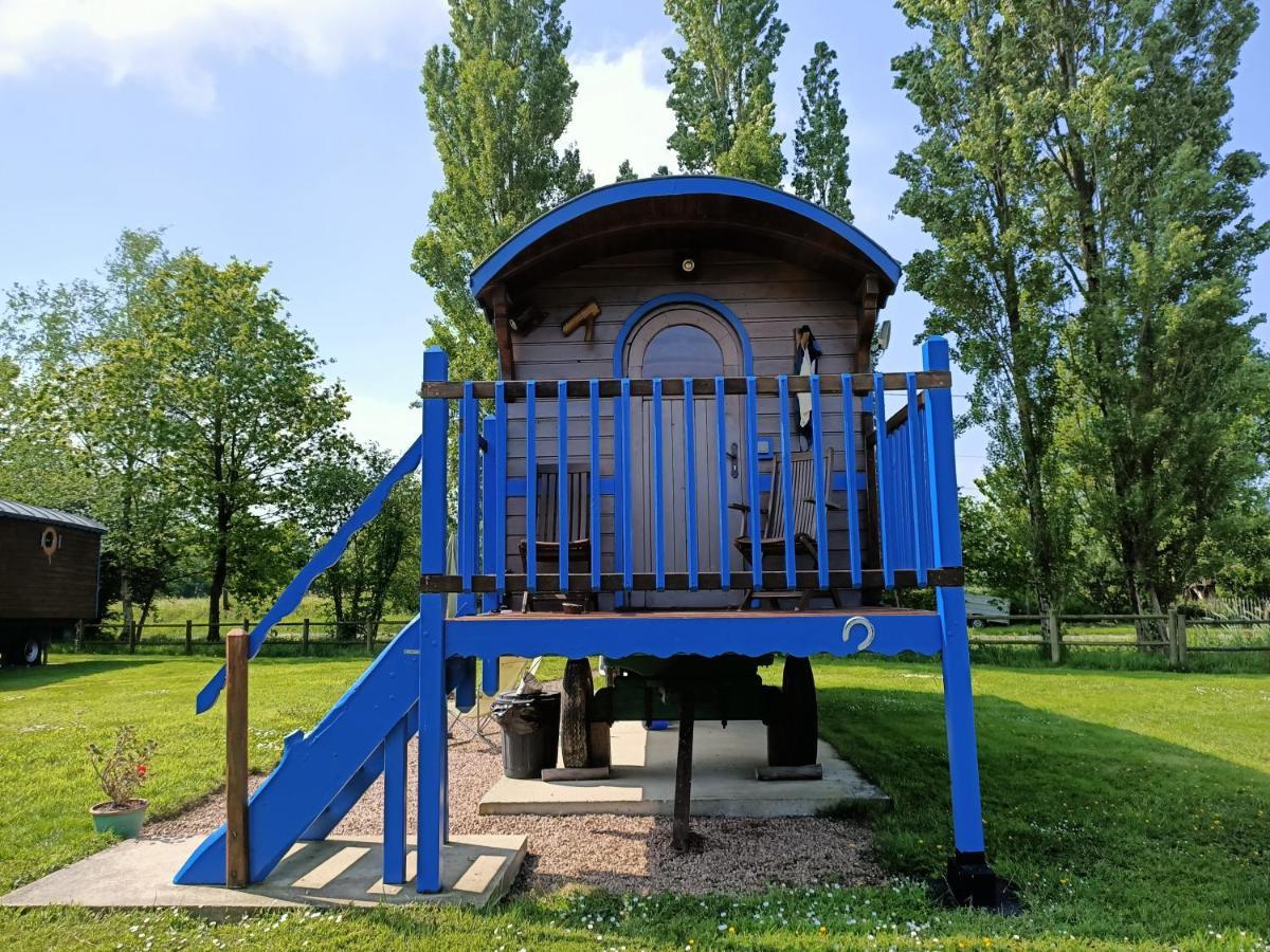 Roulottes Des Trolls Hébergement de vacances La Boussac